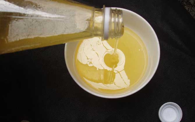 柠檬蜂蜜面膜的功效及简单做法