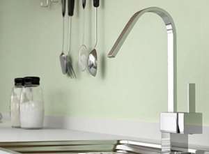厨房水管漏水是什么原因，厨房水管漏水维修电话多少