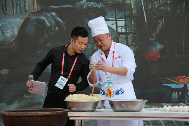 烧饼制作师、养鸡大户都能评高级职称，江苏诞生新一批乡村“教授”