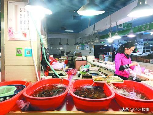 台州本地小龙虾陆续上市，挑选到肥美的小龙虾有技巧