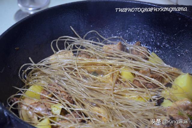 铁锅炖大鹅，牢记：1不血，2不忘，3炒干，4不水，做对了才好吃