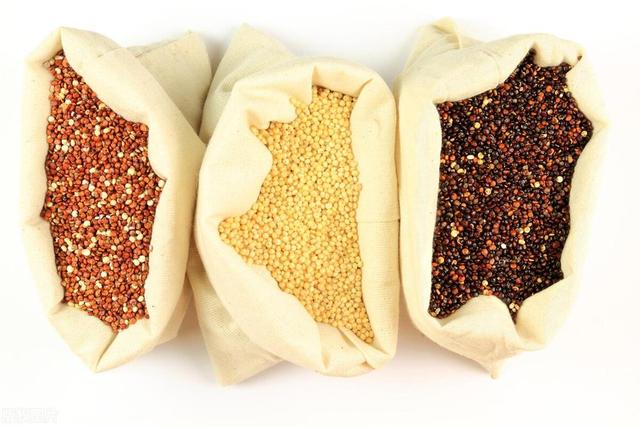 藜麦，美洲“灰灰菜”的种子，咋就成了提供全营养的“黄金谷物”