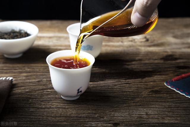 红茶要怎么泡才好喝？选茶、选器、选水和水温，这四要素是关键