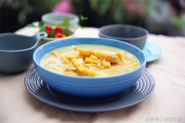 还记得儿时价廉味美的红薯汤吗？滋阴润燥，秋季养生一定要多喝！