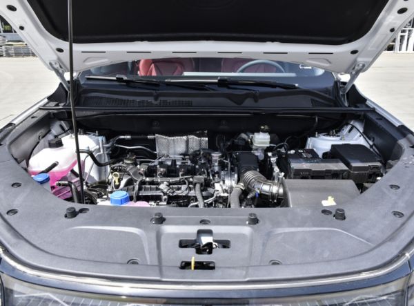 9.98万中型插混SUV蓝电E5对比长安CS75 PLUS，怎么选？