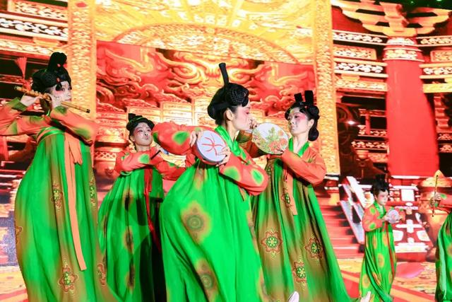 “绽放你的美”·2023中国品牌节女性论坛荣耀盛典圆满举行