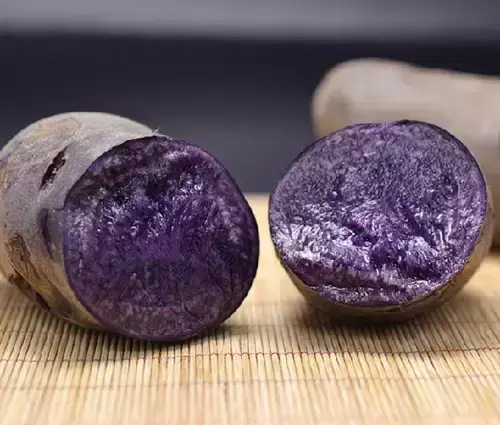 吃过紫薯?那你吃过这种紫色的洋芋吗?口感绵密，一经推出迅速走红