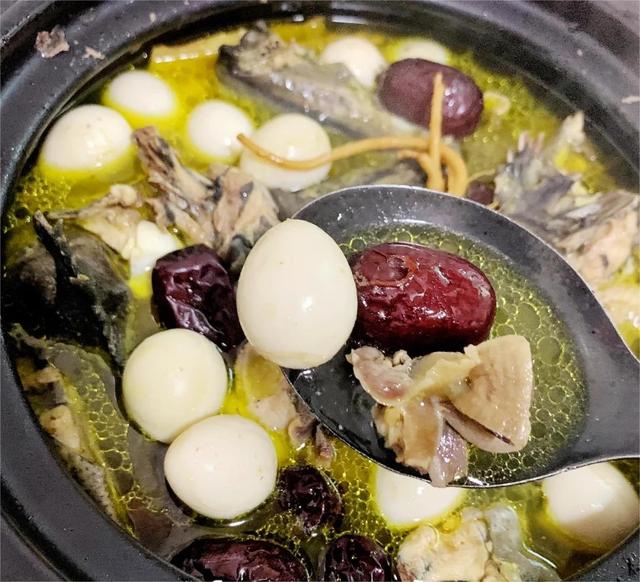 一碗乌鸡白菜汤，暖身又暖心：安徽的秘密健康配方曝光！