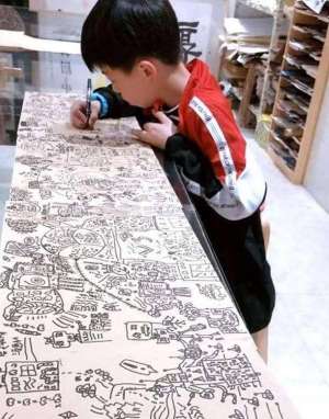 徒手画美女(男孩徒手画《清明上河图》火了，细节线条引老师疯狂称赞，网友：高手啊)