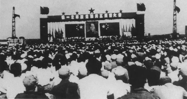 你或许知道新中国第一辆汽车叫“解放”,但你一定不知道这些事……