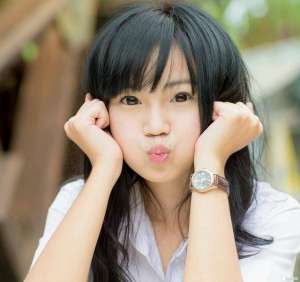 美女看mv(泰国青春火爆校园爱情MV养眼泰国美女pimlapas suraphan)