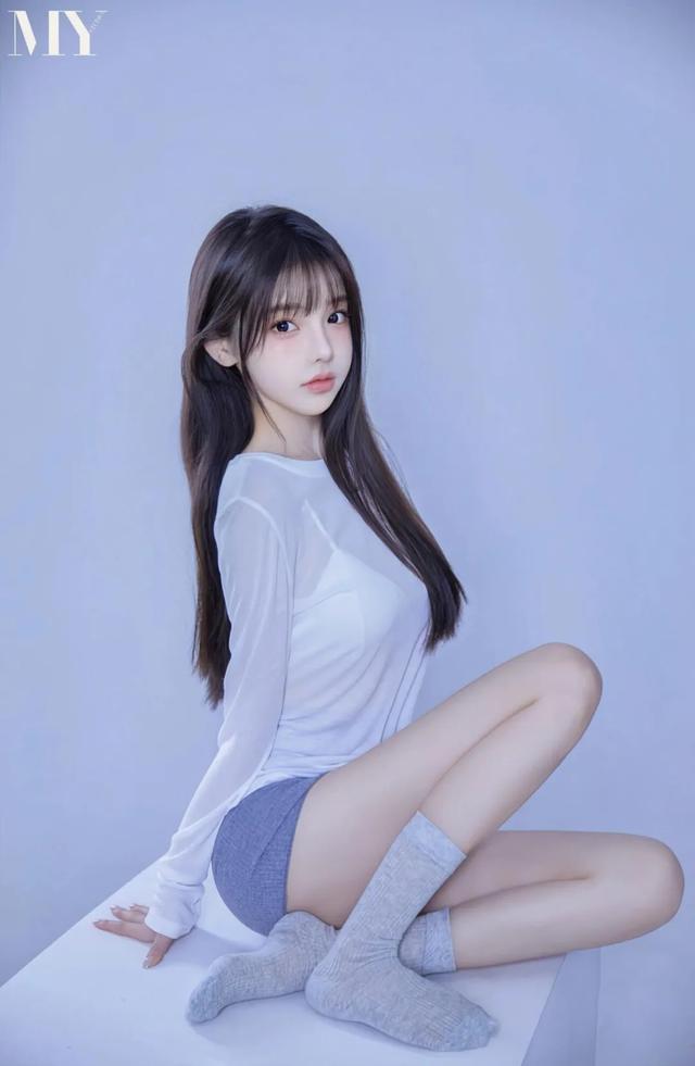 美女:活泼可爱的美女性感写真,炮姐穿搭还是遥遥领先
