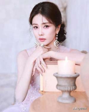 凤囚凰美女跳舞(白鹿跳舞四肢僵硬被吐槽太敷衍网友骂：扭得好丑，不想跳就别跳)