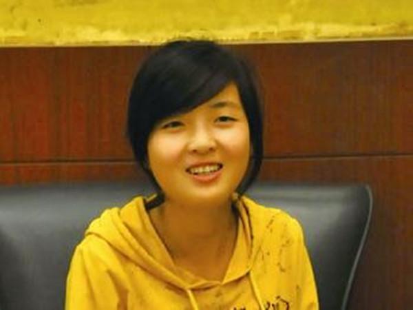 交口“最美女孩”孟佩杰:8岁起照顾养母12年时光,后来怎样了?