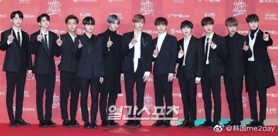 WANNAONE出道两周年