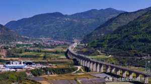 松潘汽车站时刻表(99分钟可达黄龙九寨站时刻表出炉→)