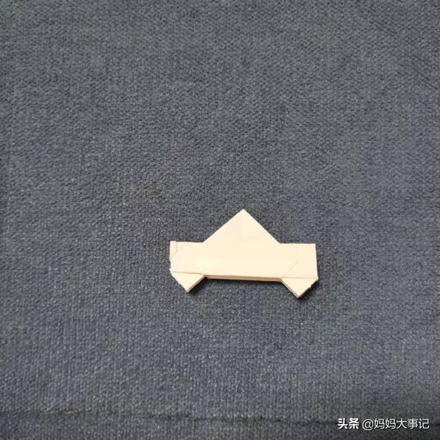 儿童手工折纸：小汽车，和孩子一起记住英语单词car