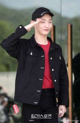 暖心！尹智圣通过经纪人为WANNA ONE聚餐买单