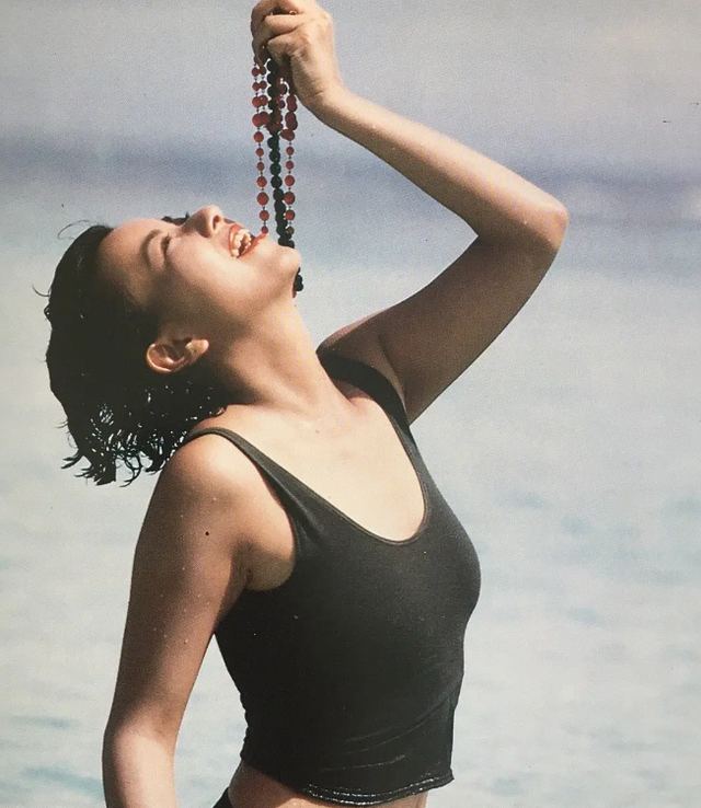 击败邱淑贞的港姐李美凤，拍三级也红不了，二婚嫁集团太子爷