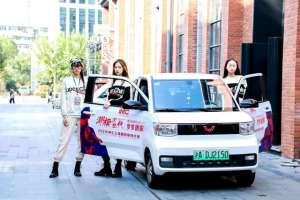 电动汽车广告语(为什么五菱宏光MINI EV会比特斯拉Model 3卖得好？)
