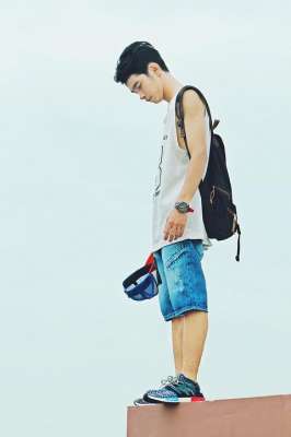 美女总裁的贴身佣兵(小说：顶级刺客成女总裁的贴身保镖，与佣兵团杀手团队展开对战)