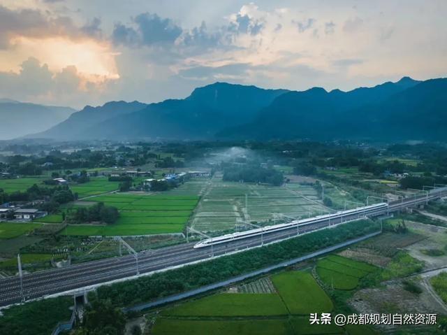 99分钟可达黄龙九寨站!时刻表出炉→
