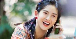 成都大美女(盘点来自四川的20位美女明星，个个貌美如花，你最喜欢谁？)