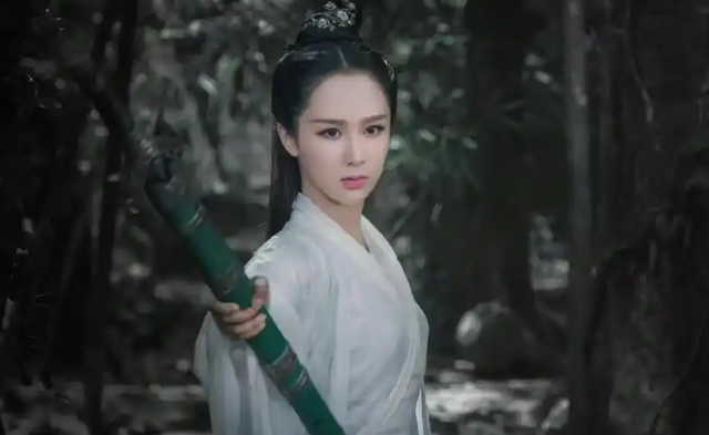 长得丑就别演美女，看《清明上河图》里的张馨予，这才是媚骨天成