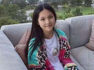 美女被闺蜜绑(14岁王诗龄闺蜜跳疯马秀，2根绳子捆绑背部几乎全裸，Angela点赞)