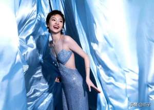 美女更帅(邱天：微博之夜、一身帅气短发、又美、又酷、又飒美女)