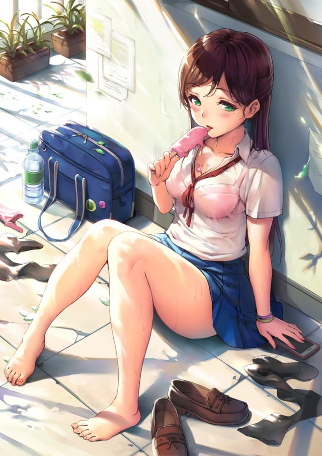 那些动漫中的人物光着脚丫会是怎样？蕾姆、初音、妮可、小埋