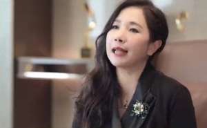 四个美女老板(四大家族又上热搜美女总裁自掏5000万买下自家公司豪宅，新世界发展近期股价跌去60%)