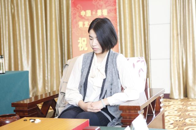 女子擂台赛中国先锋勇气可嘉  韩国美女闪转腾挪高超