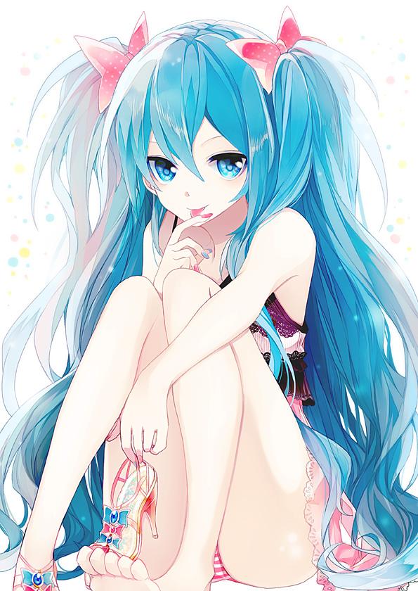 那些动漫中的人物光着脚丫会是怎样？蕾姆、初音、妮可、小埋