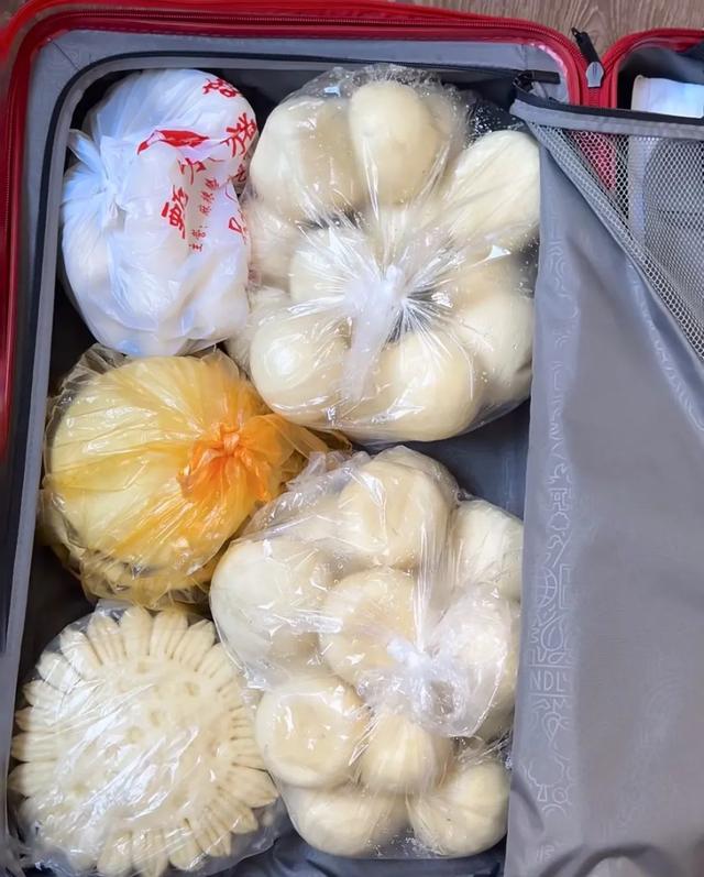 有人返广州400公里开了12小时?不怕!你有个被塞满的后备箱